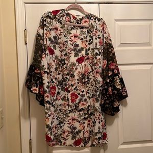 Excellent condition Umgee Kimono. Size s/m.